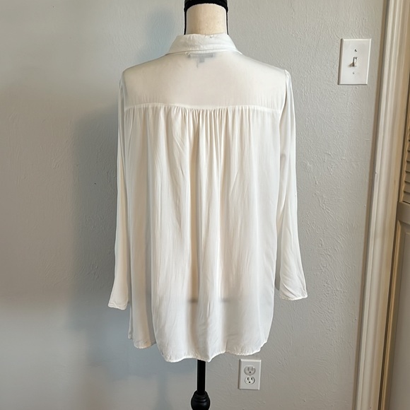 Bohemian Floral Embroidery White Button Down Blouse Andrée by Unit Button Down - Picture 3 of 15